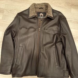 Brown warm 100% leather jacket with polyester fur lining